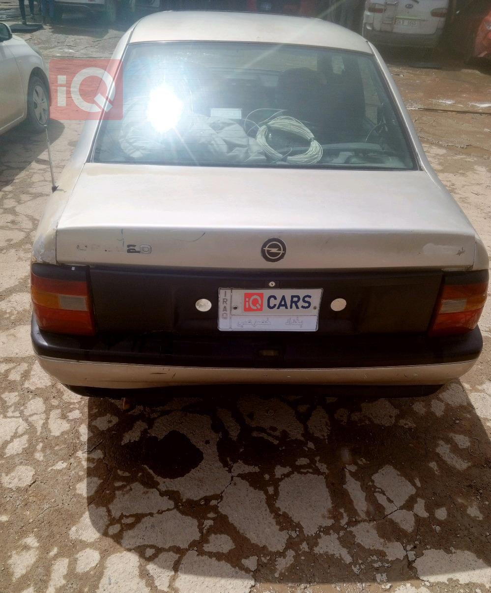 اوبل فيكترا